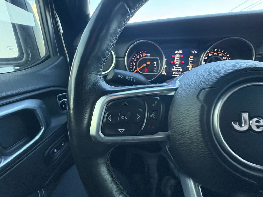 2020 Jeep Wrangler Sahara 4x4 SKYROOF I CUIR I JAMAIS ACCIDENTÉ I DEMARREUR I MAGS I SIEGES CHAUFFANTS I CAMERA in , Quebec - 9 - w1024h768px