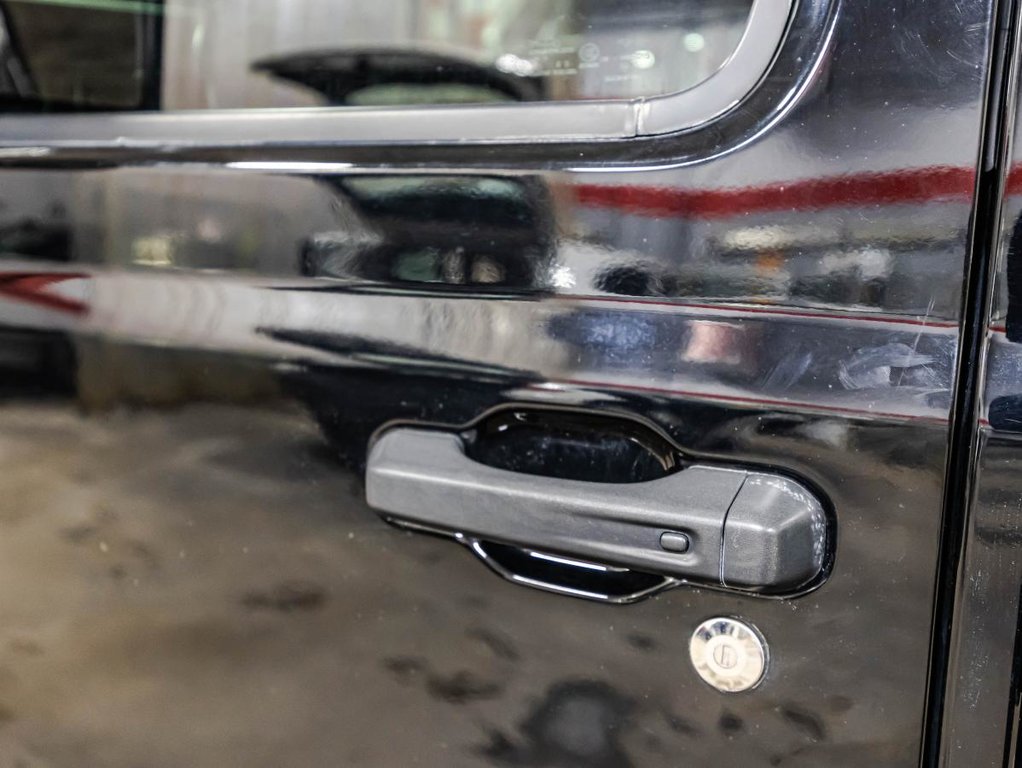 2020 Jeep Wrangler Sahara 4x4 SKYROOF I CUIR I JAMAIS ACCIDENTÉ I DEMARREUR I MAGS I SIEGES CHAUFFANTS I CAMERA in Montréal, Quebec - 11 - w1024h768px