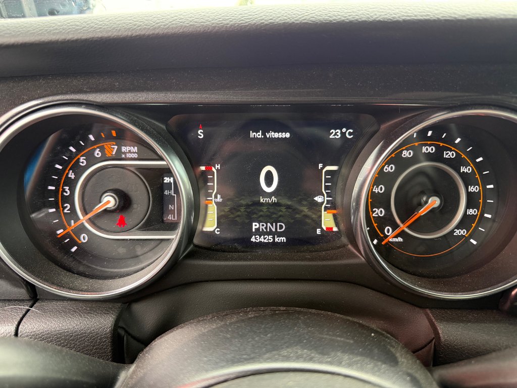2022 Jeep Wrangler Unlimited Sport Altitude/1 PROPRIO/JAMAISACCIDENTÉ in Lachenaie, Quebec - 13 - w1024h768px