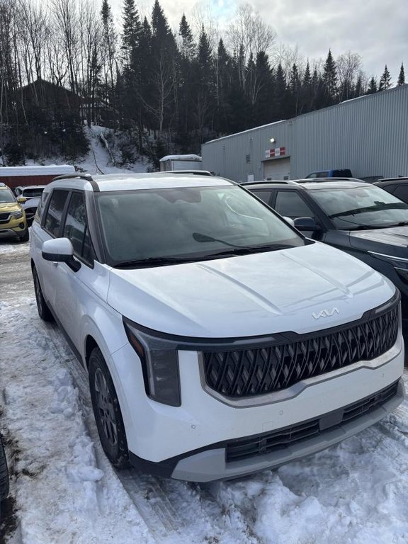 2025 Kia Carnival Hybrid LX+ TA **JAMAIS ACCIDENTÉ+ GARANTIE 10 ANS/ 200 000KM** in Montréal, Quebec - 3 - w1024h768px