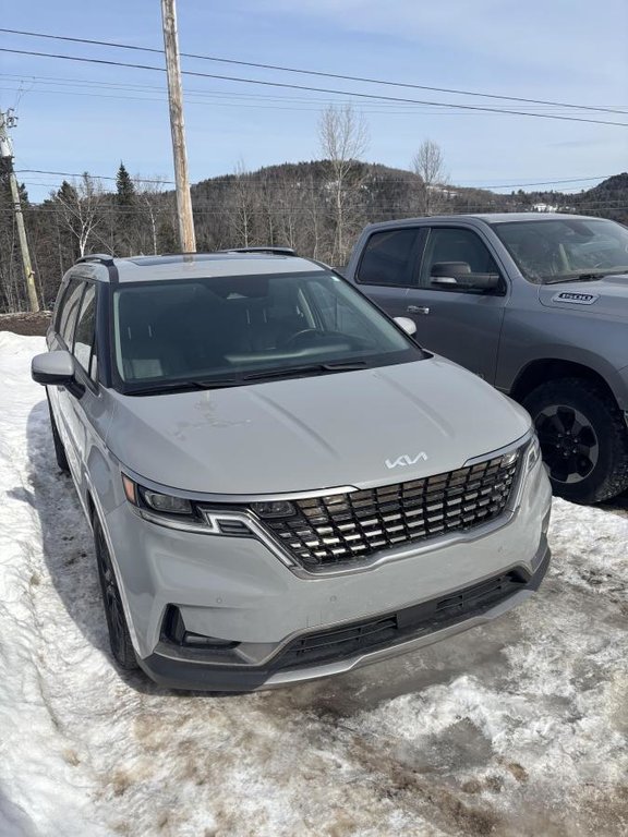 Kia Carnival SX TA **JAMAIS ACCIDENTÉ+GARANTIE 10 ANS/ 200 000KM** TOIT OUVRANT+CUIR** 2023 à Montréal, Québec - 3 - w1024h768px