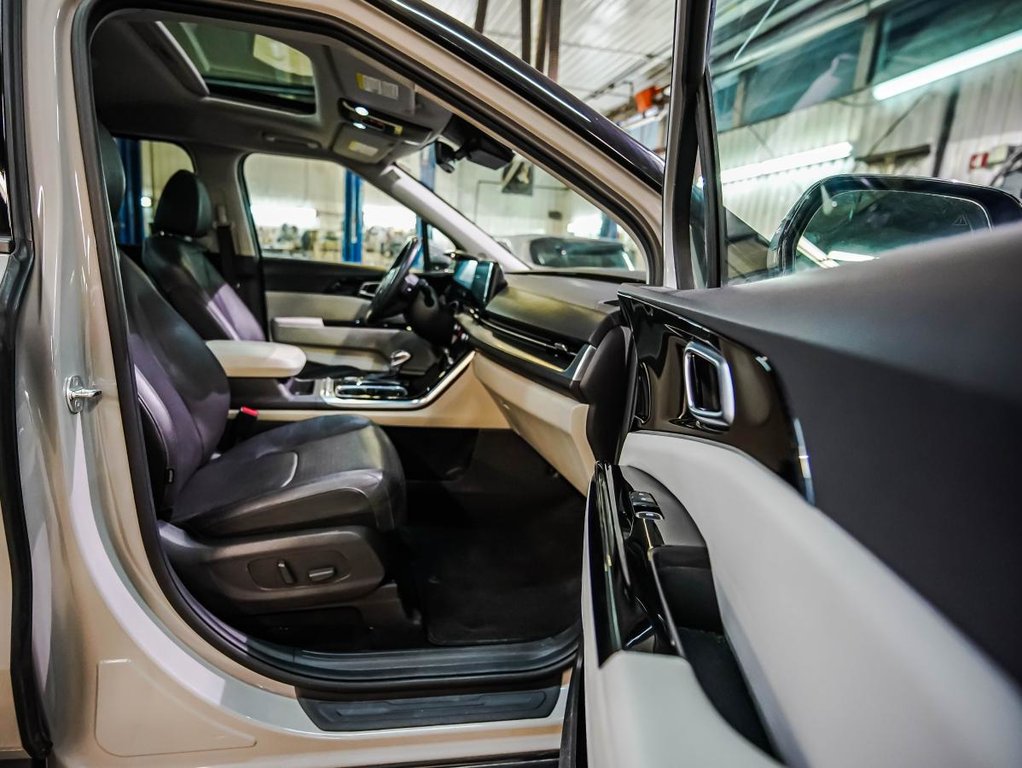 Kia Carnival SX TA **JAMAIS ACCIDENTÉ+GARANTIE 10 ANS/ 200 000KM** TOIT OUVRANT+CUIR** 2023 à Montréal, Québec - 17 - w1024h768px