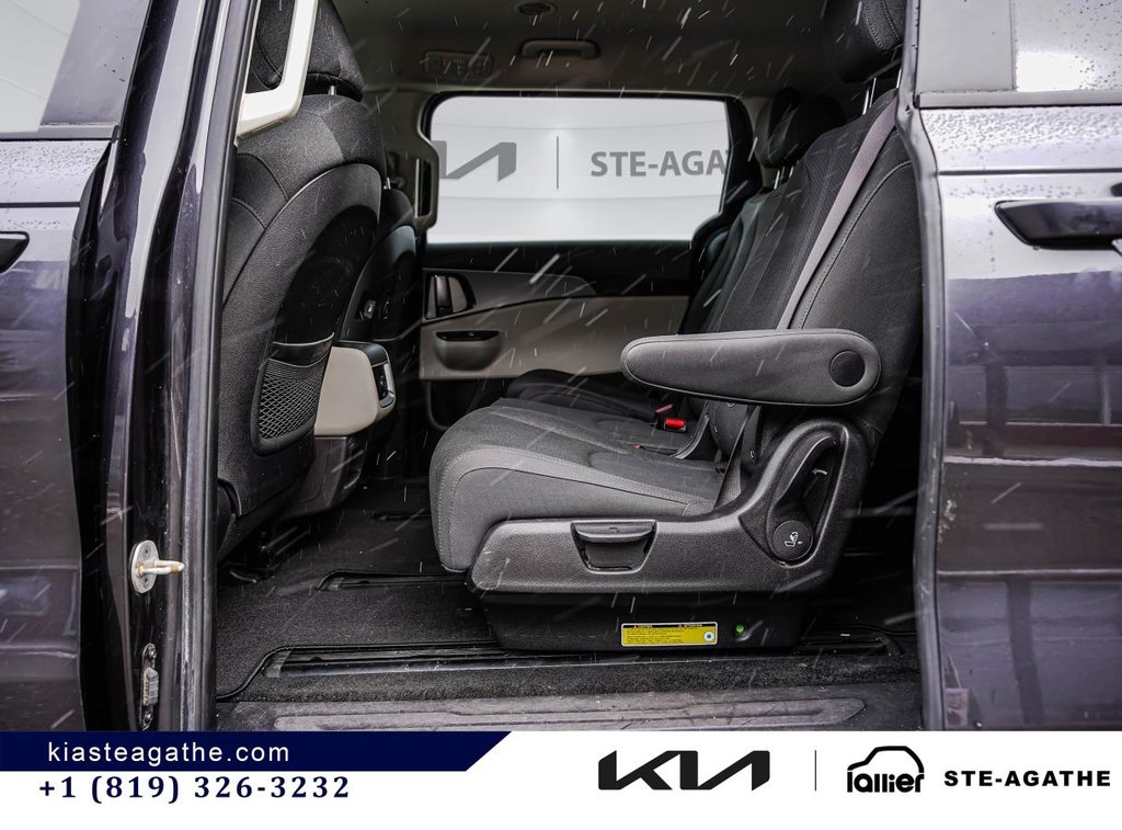 2023 Kia Carnival LX TA in Montréal, Quebec - 16 - w1024h768px