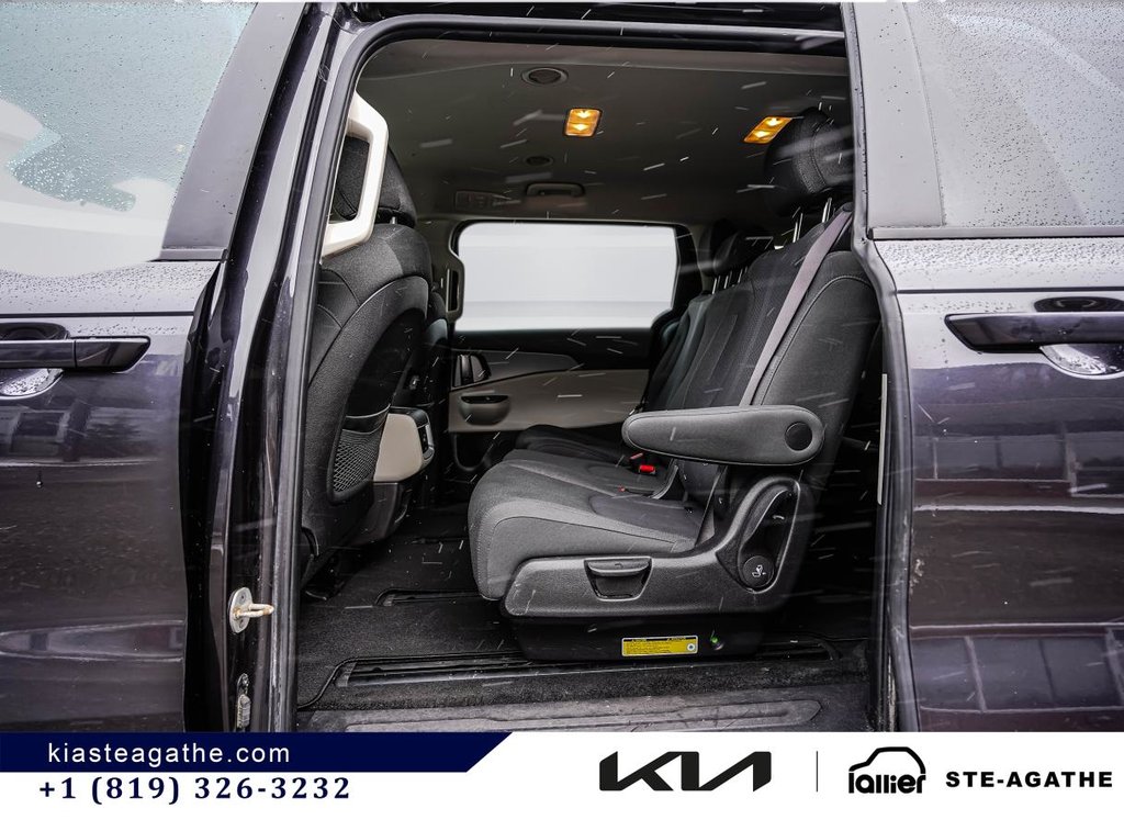 2023 Kia Carnival LX TA in Montréal, Quebec - 15 - w1024h768px