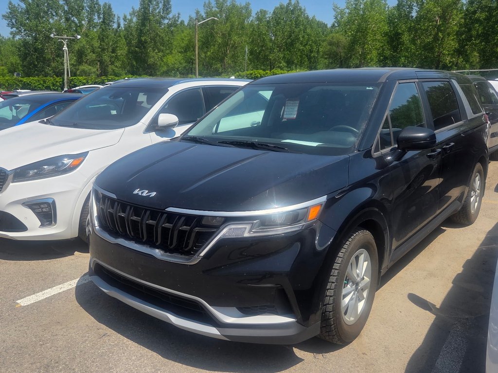 Kia Carnival LX 2023 à Montréal, Québec - 1 - w1024h768px