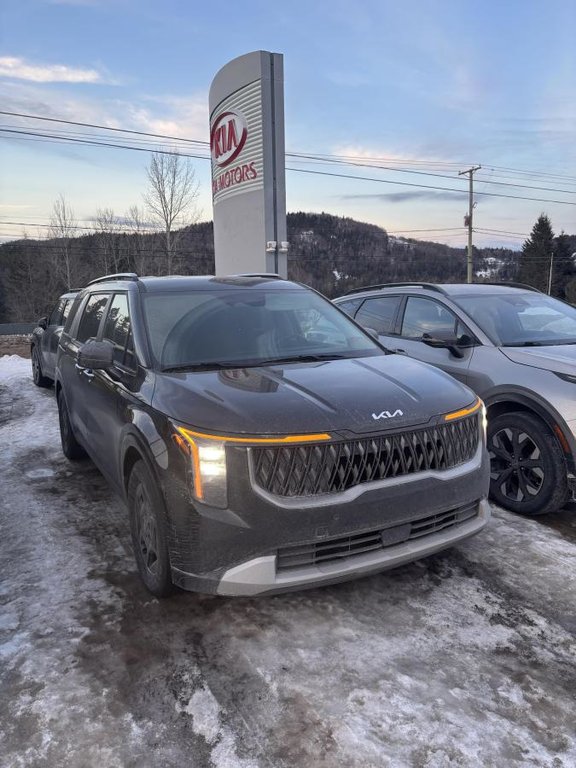 Kia Carnival LX+ TA **JAMAIS ACCIDENTÉ+GARANTIE 10 ANS/ 200 000KM** PORTES ÉLECTRIQUE** 2025 à Montréal, Québec - 1 - w1024h768px