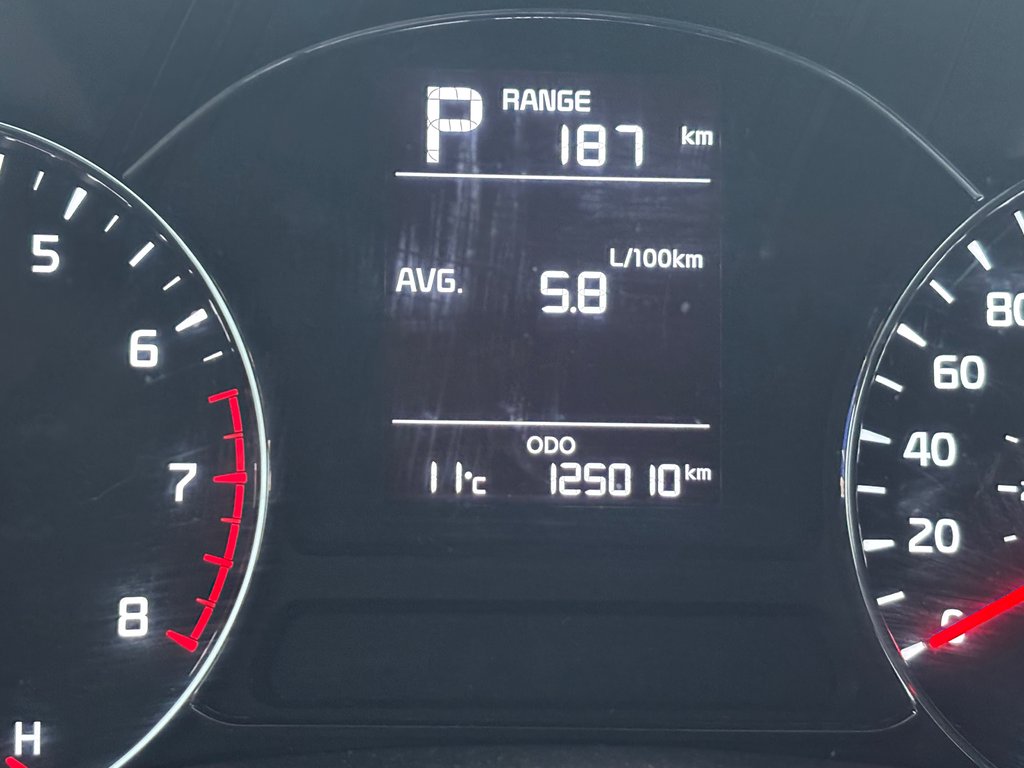 Kia Forte LX 2017 à Montréal, Québec - 5 - w1024h768px