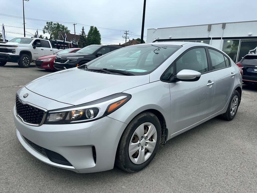 Kia Forte LX 2017 à Montréal, Québec - 1 - w1024h768px