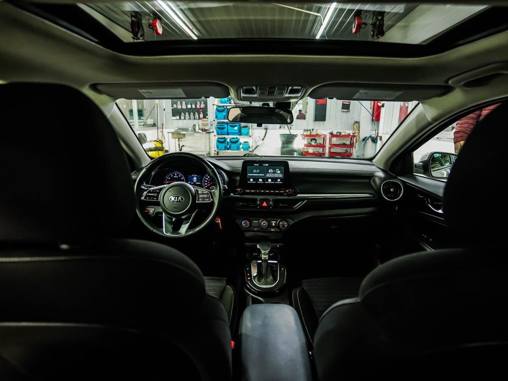 2021 Kia Forte EX + | AUTO | CAMERA | TOIT | CARFAX CLEAN | GARANTIE 10ANS / 200000 KMS in , Quebec - 16 - w1024h768px