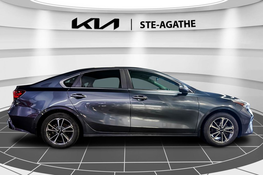 2022 Kia Forte EX | AUTO | CAMERA | GARANTIE 10 ANS / 200000KMS | 1 PROPRIO in , Quebec - 8 - w1024h768px