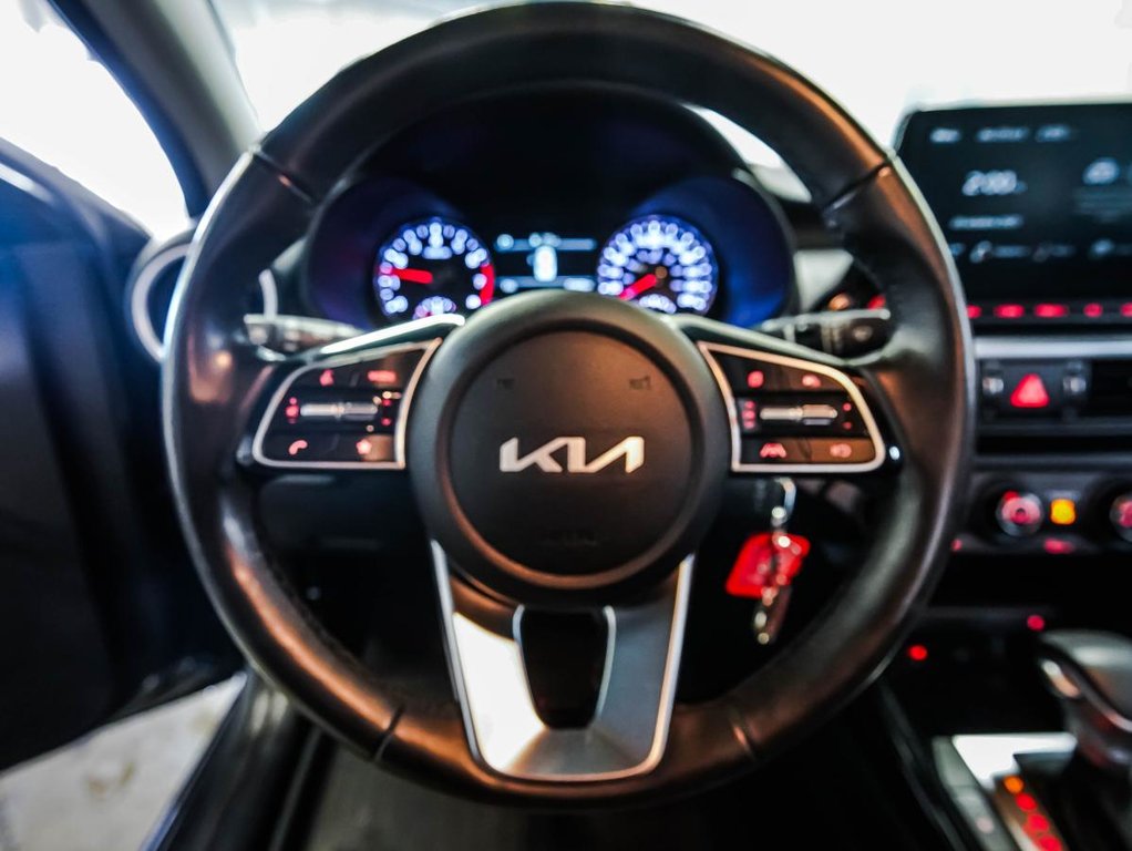 2022 Kia Forte EX | AUTO | CAMERA | GARANTIE 10 ANS / 200000KMS | 1 PROPRIO in , Quebec - 11 - w1024h768px