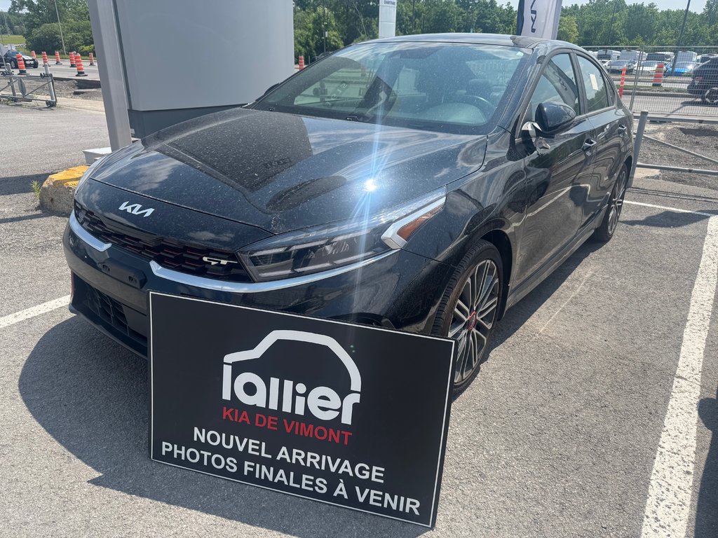 Kia Forte GT Limited 2023 à , Québec - 1 - w1024h768px