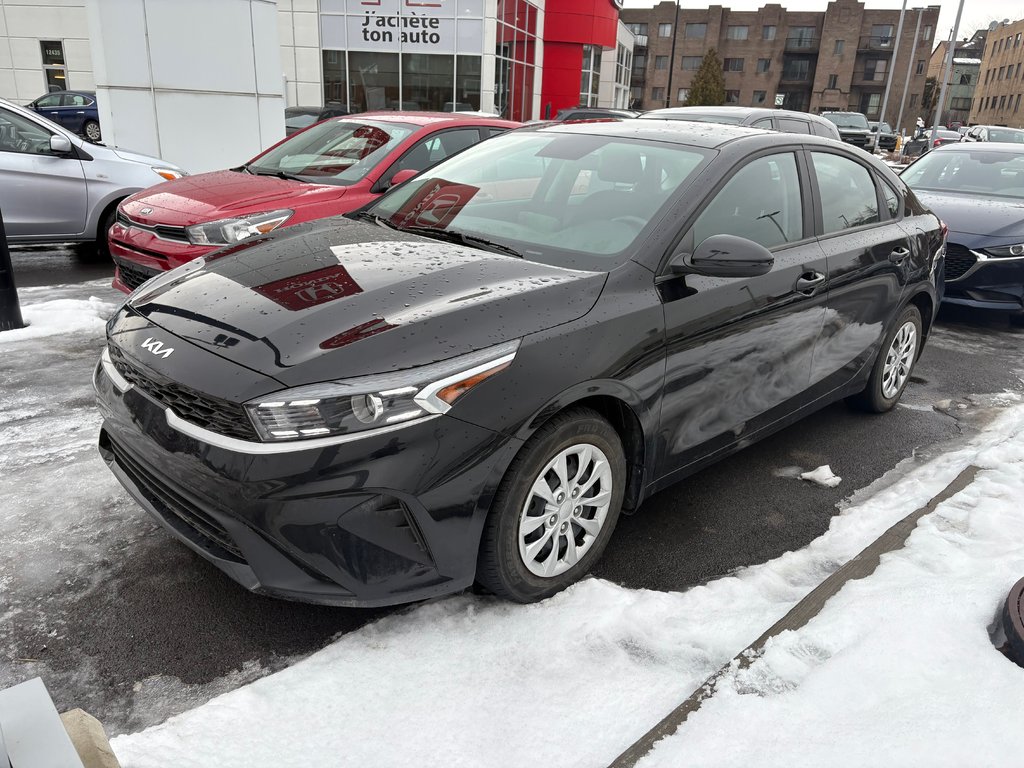 2023 Kia Forte LX in Montréal, Quebec - 1 - w1024h768px