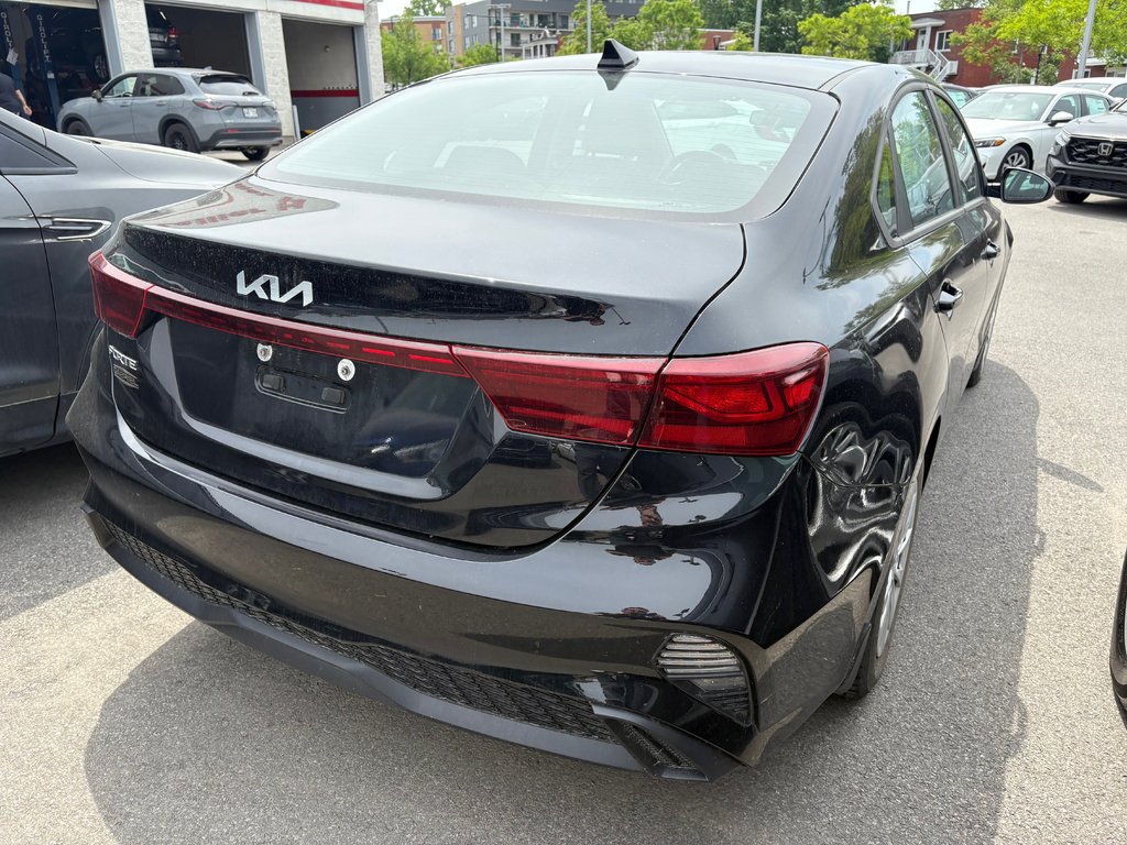 Kia Forte LX 2023 à Montréal, Québec - 3 - w1024h768px