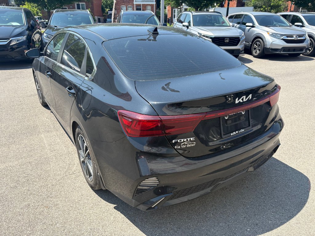 Kia Forte EX 2023 à Montréal, Québec - 4 - w1024h768px