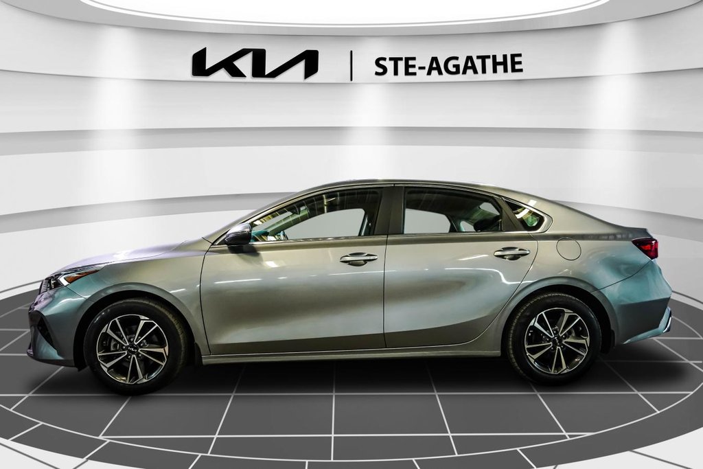 2024 Kia Forte EX | AUTO | CAMERA | GARANTIE 10 ANS / 200000 KM in , Quebec - 4 - w1024h768px