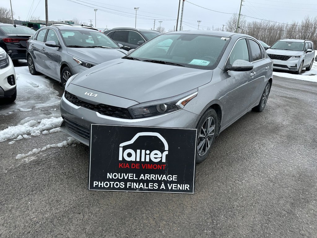Kia Forte EX 2024 à Montréal, Québec - 1 - w1024h768px