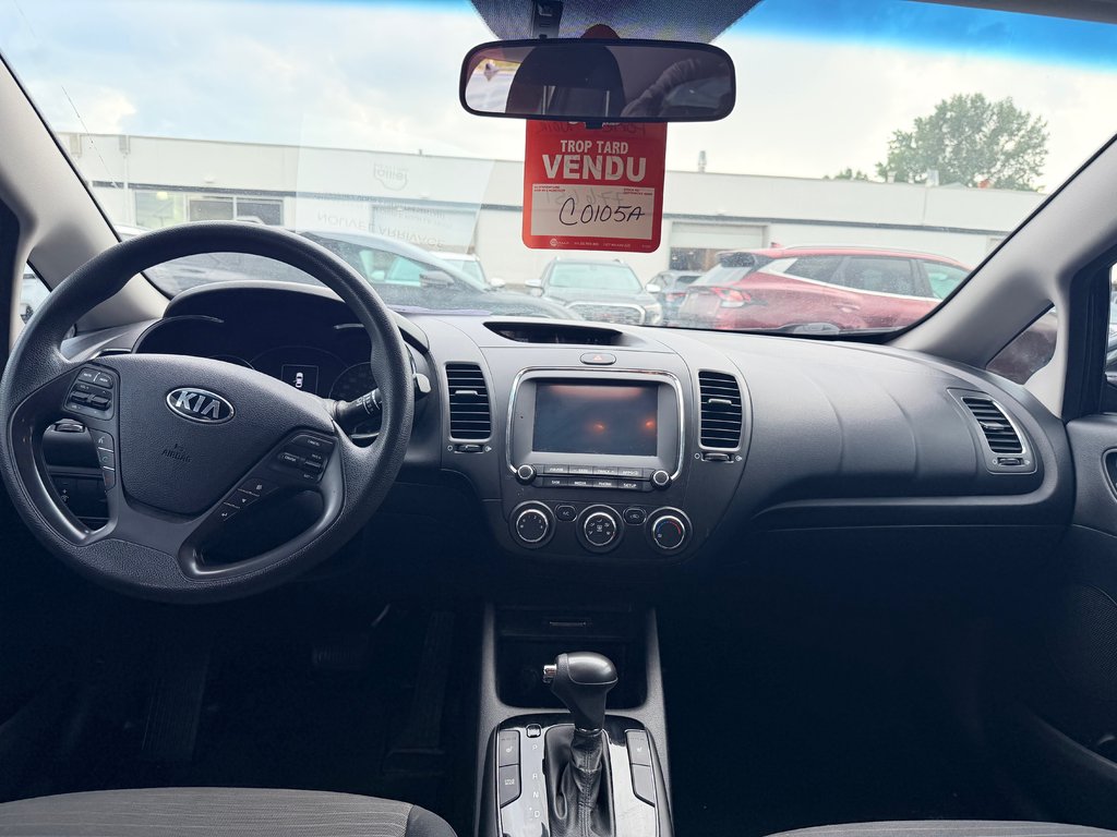 2018 Kia Forte5 LX+ in Montréal, Quebec - 2 - w1024h768px