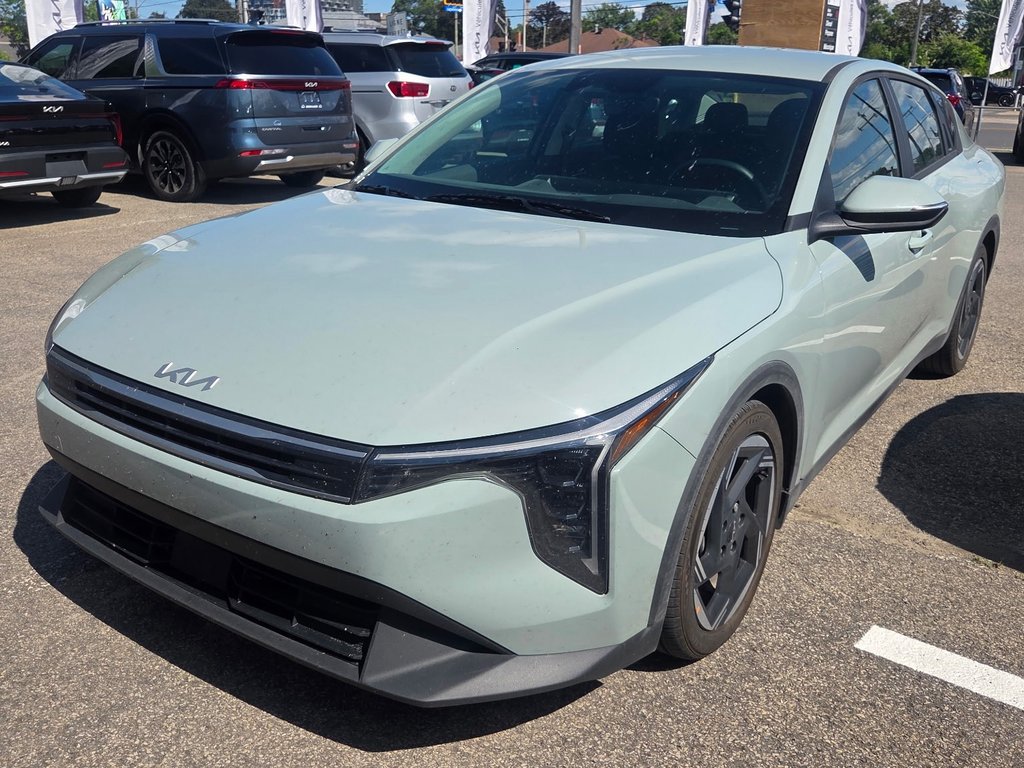 Kia K4 EX 2025 à Montréal, Québec - 1 - w1024h768px