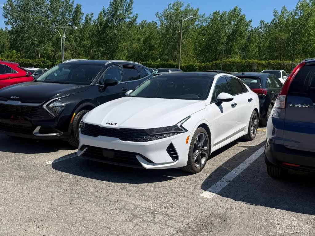 Kia K5 EX 2023 à Montréal, Québec - 1 - w1024h768px