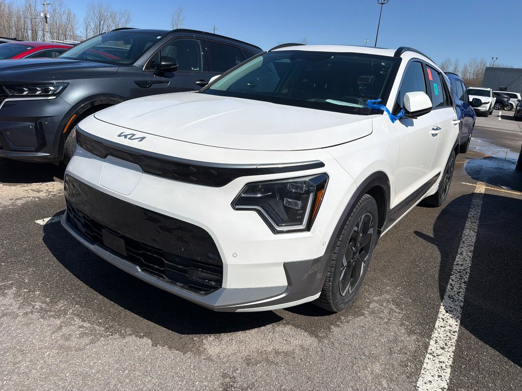 Kia Niro EV Limited 2023 à Montréal, Québec - 1 - w1024h768px
