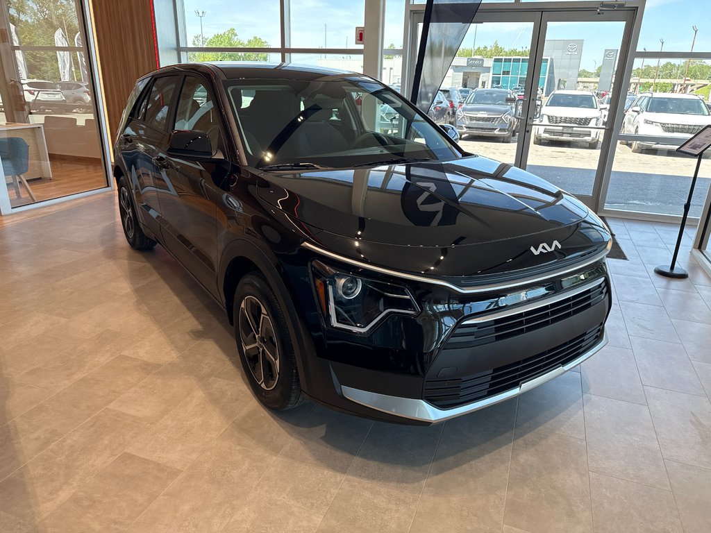 Kia Niro HEV LX 2026 à Montréal, Québec - 2 - w1024h768px