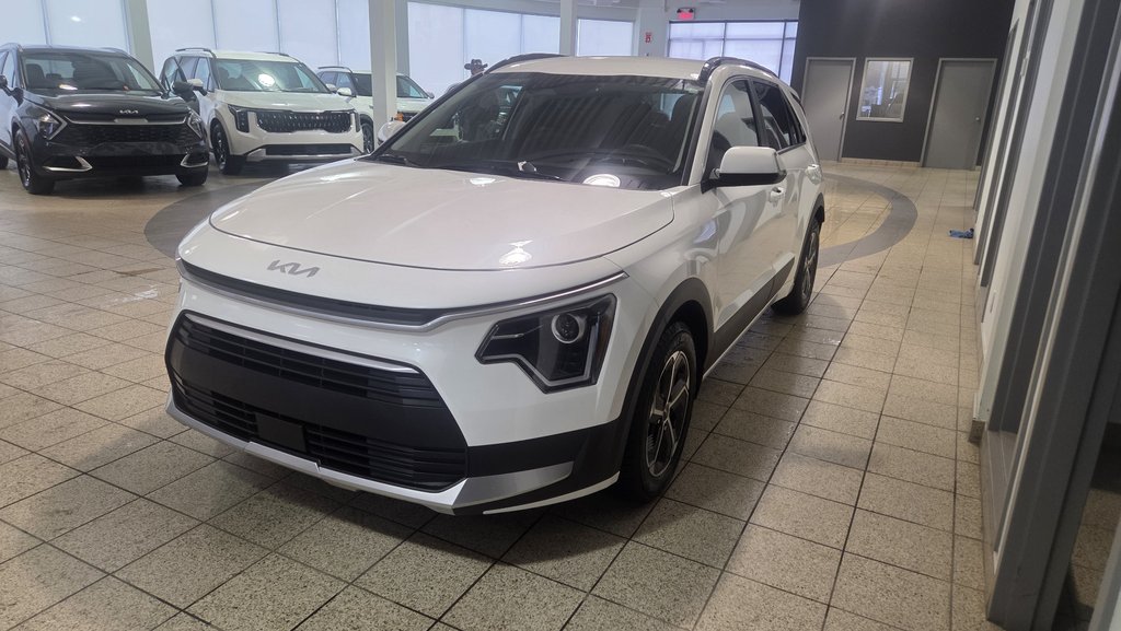 Kia Niro EX 2025 à , Québec - 1 - w1024h768px