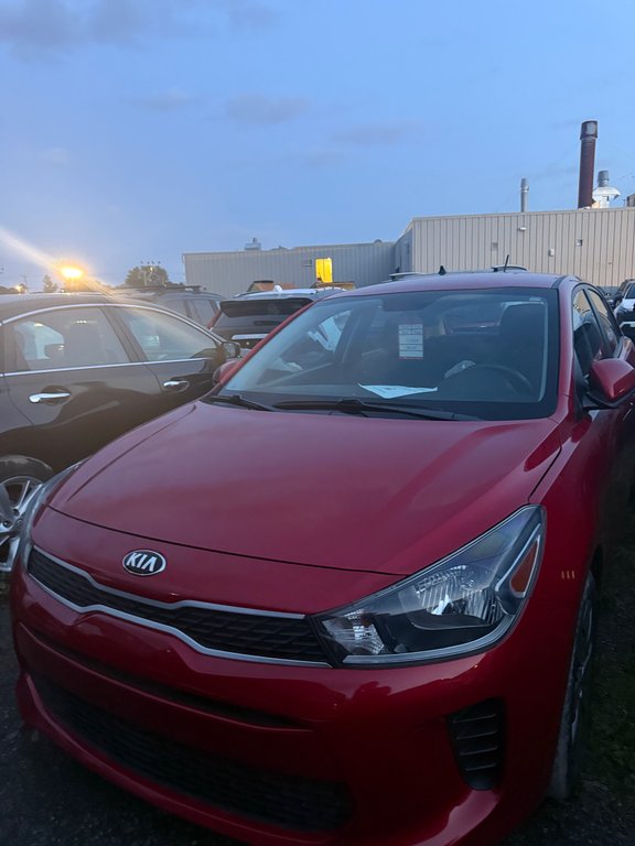 2018 Kia Rio 5-door LX in Montréal, Quebec - 1 - w1024h768px