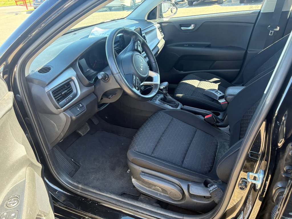Kia Rio 5-door LX PLUS 2023 à Lachenaie, Québec - 8 - w1024h768px