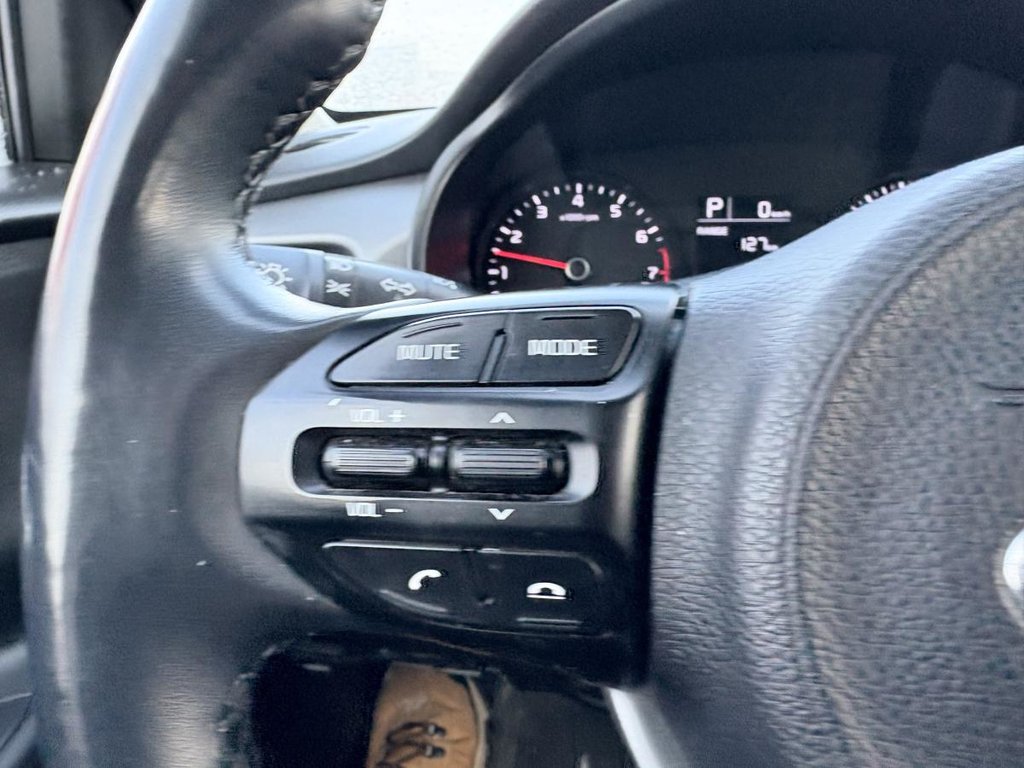 Kia Rio5 LX+ JAMAIS  ACCIDENTÉ I SIEGES ET VOLANTS  CHAUFFANTS I AUTOMATIQUE I CAMERA 2019 à , Québec - 9 - w1024h768px