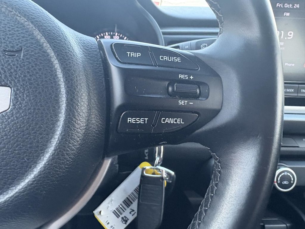 2023 Kia Rio5 LX+ 1 PROPRIO JAMAIS ACCIDENTÉ in , Quebec - 10 - w1024h768px