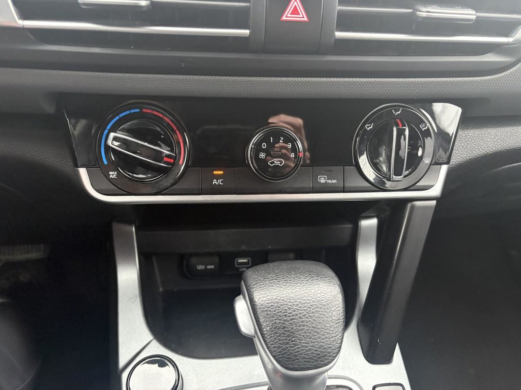 2021 Kia Seltos LX AWD in Montréal, Quebec - 13 - w1024h768px