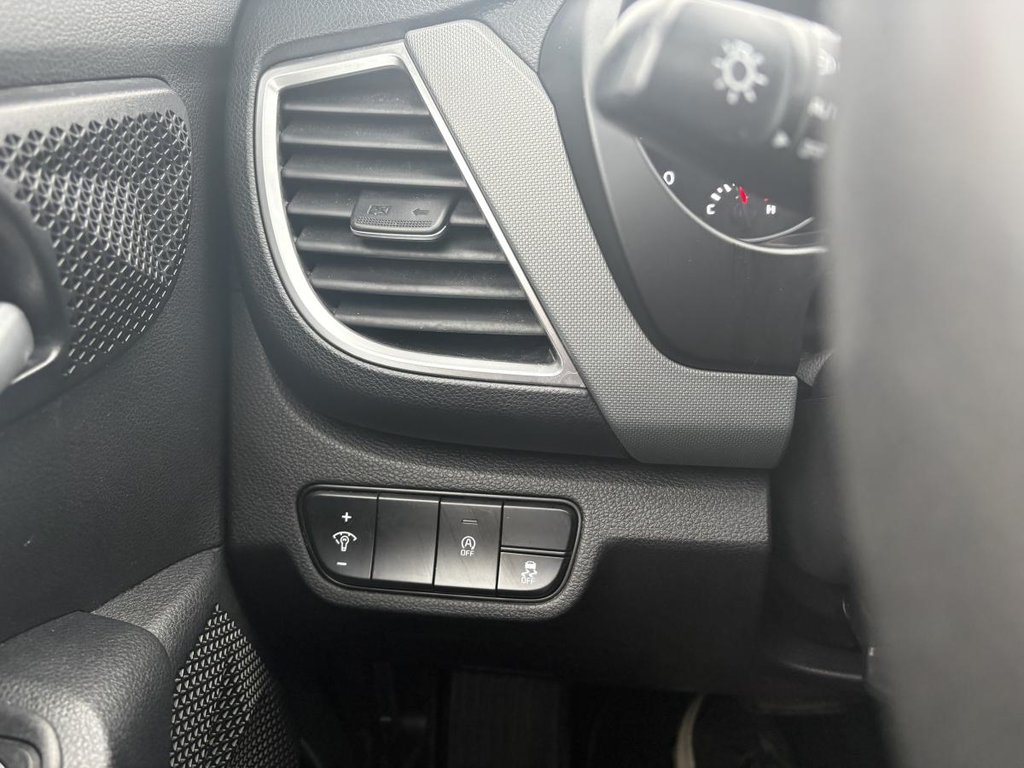 2021 Kia Seltos LX AWD in Montréal, Quebec - 11 - w1024h768px