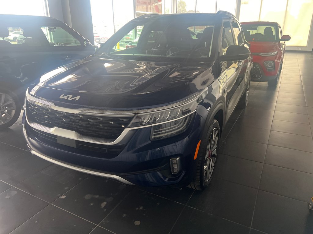 Kia Seltos SX Turbo 2022 à , Québec - 1 - w1024h768px