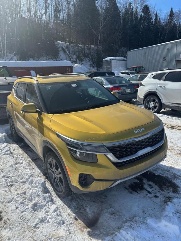 Kia Seltos EX Traction Intégrale **JAMAIS ACCIDENTÉ+ GARANTIE 10 ANS/ 200 000KM** 2022 à Montréal, Québec - 3 - w1024h768px