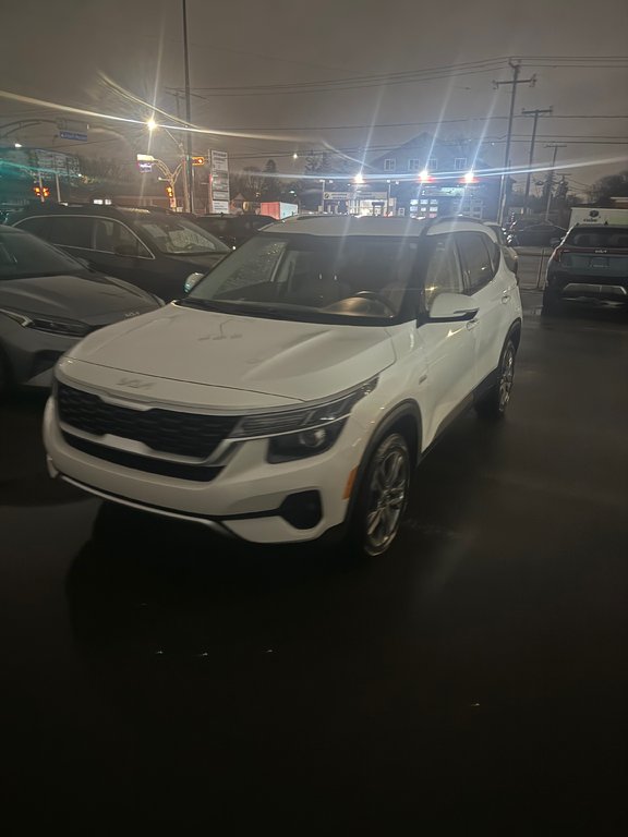 Kia Seltos LX 2022 à Montréal, Québec - 1 - w1024h768px