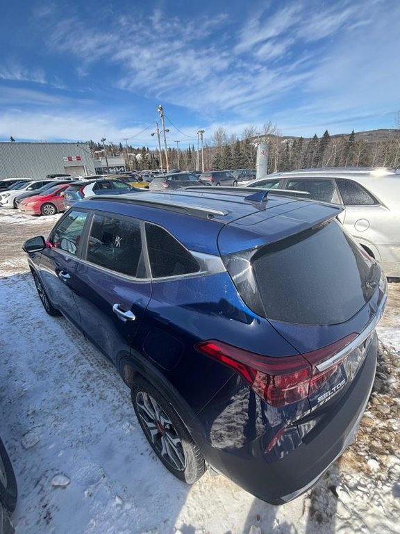 Kia Seltos SX Turbo TI avec intérieur noir **GARANTIE 10 ANS/ 200 000KM**CUIR+TOIT OUVRANT** 2023 à Montréal, Québec - 7 - w1024h768px