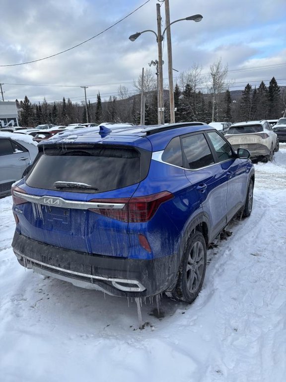 Kia Seltos EX Traction Intégrale ***GARANTIE 10 ANS/ 200 000KM*** CUIR + TOIT OUVRANT*** 2023 à Montréal, Québec - 5 - w1024h768px