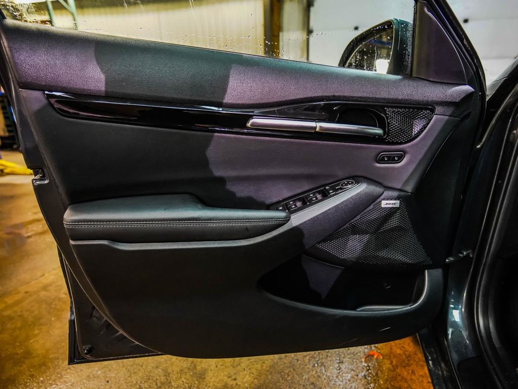 Kia Seltos SX TI avec intérieur noir **JAMAIS ACCIDENTÉ+GARANTIE 10 ANS/ 200 000KM** CUIR+TOIT OUVRANT** 2024 à Montréal, Québec - 12 - w1024h768px