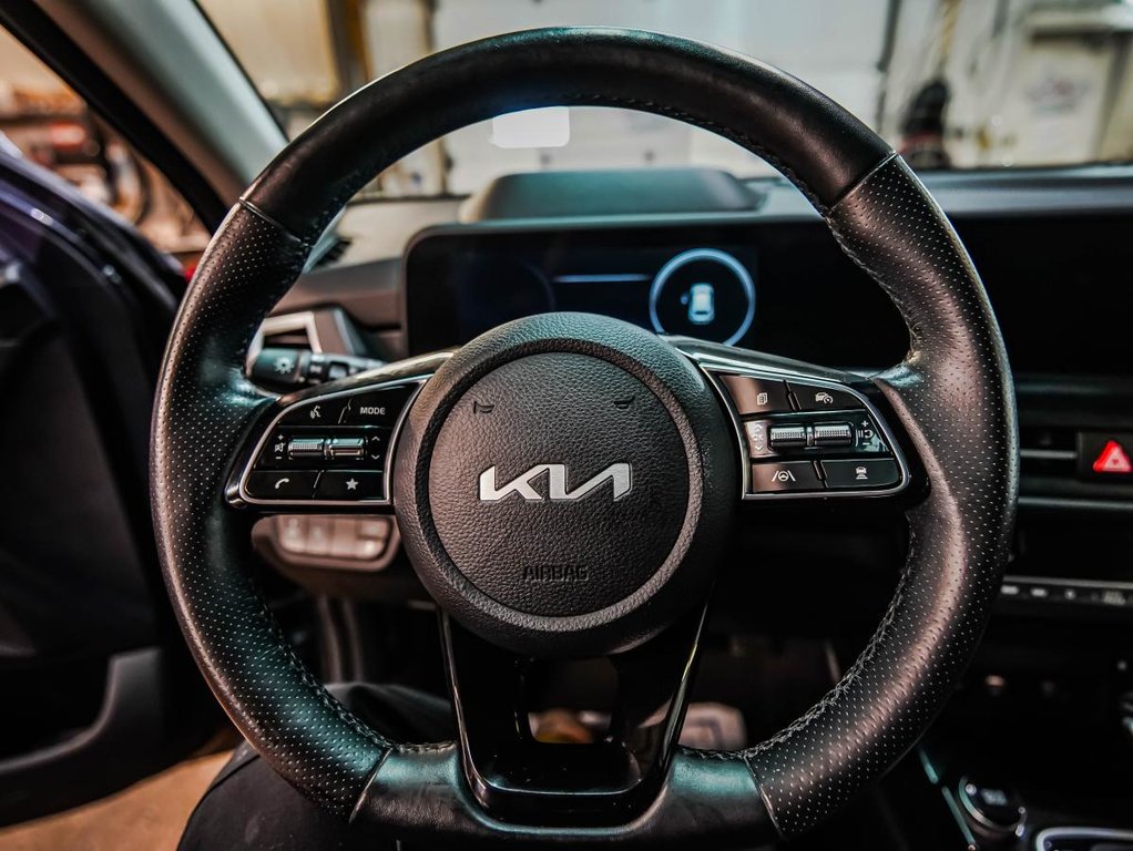 Kia Seltos SX TI avec intérieur noir **JAMAIS ACCIDENTÉ+GARANTIE 10 ANS/ 200 000KM** CUIR+TOIT OUVRANT** 2024 à Montréal, Québec - 11 - w1024h768px
