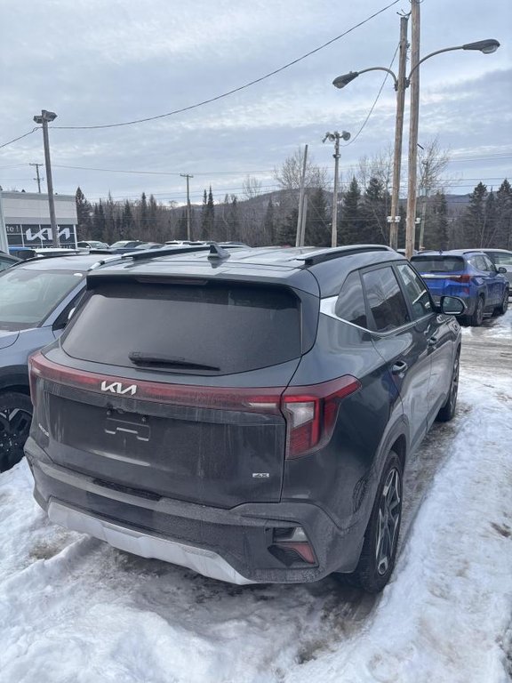 Kia Seltos SX TI avec intérieur noir **JAMAIS ACCIDENTÉ+GARANTIE 10 ANS/ 200 000KM** CUIR+TOIT OUVRANT** 2024 à Montréal, Québec - 5 - w1024h768px