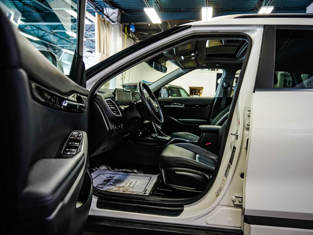 2025 Kia Seltos EX Traction Intégral **JAMAIS ACCIDENTÉ+GARANTIE 10 ANS/ 200 000KM** TOIT OUVRANT+CUIR** in Montréal, Quebec - 14 - w1024h768px