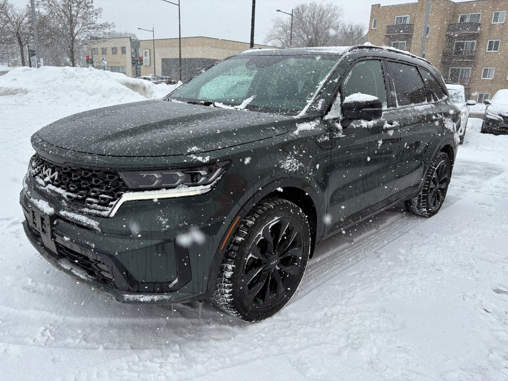 Kia Sorento SX 2023 à Montréal, Québec - 1 - w1024h768px