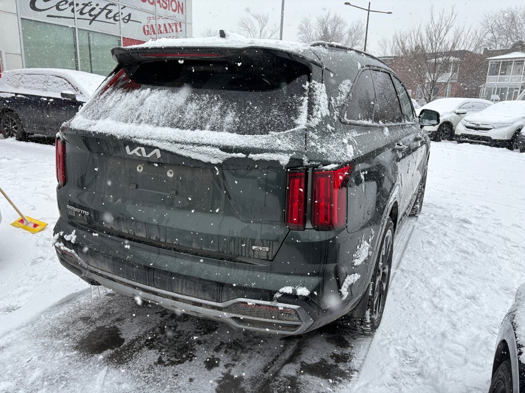 Kia Sorento SX 2023 à Montréal, Québec - 3 - w1024h768px