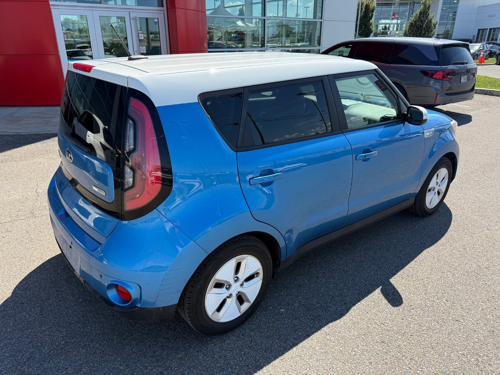 2016 Kia Soul EV Luxury/JAMAIS ACCIDENTÉ in Lachenaie, Quebec - 5 - w1024h768px