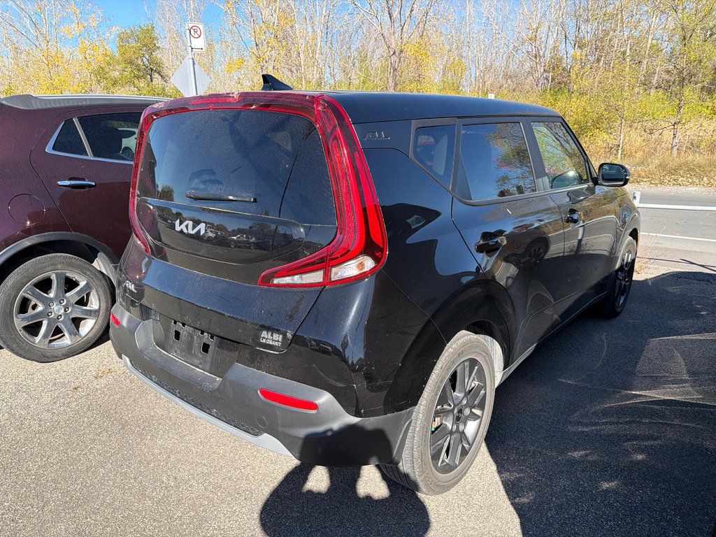 Kia Soul EX+ 2022 à , Québec - 2 - w1024h768px