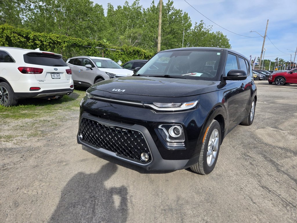 2022 Kia Soul EX in Montréal, Quebec - 1 - w1024h768px
