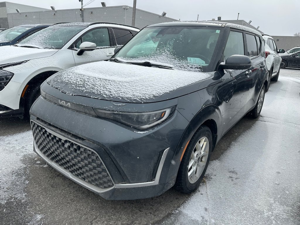 2023 Kia Soul EX in Montréal, Quebec - 1 - w1024h768px