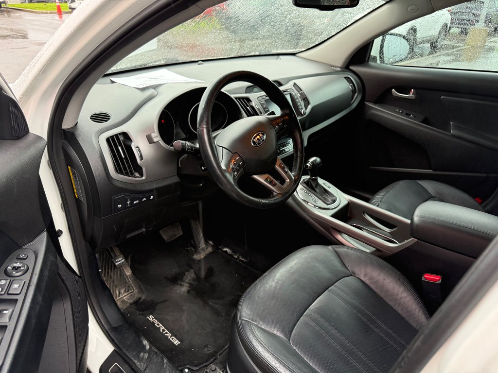 2014 Kia Sportage SX/44 DOSSIERS ENTRETIENT/JAMAIS ACCIDENTÉ in Lachenaie, Quebec - 9 - w1024h768px