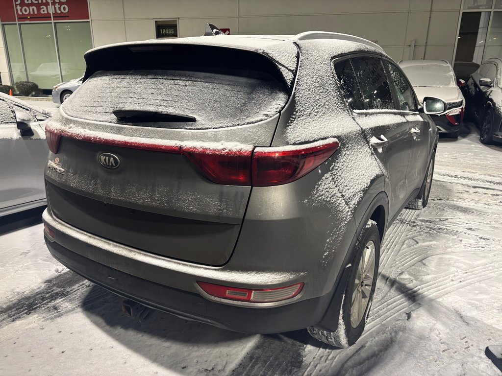 2017 Kia Sportage LX in Montréal, Quebec - 3 - w1024h768px